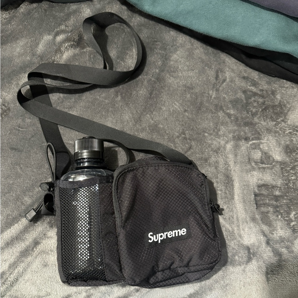 Supreme bag w/ water bottle